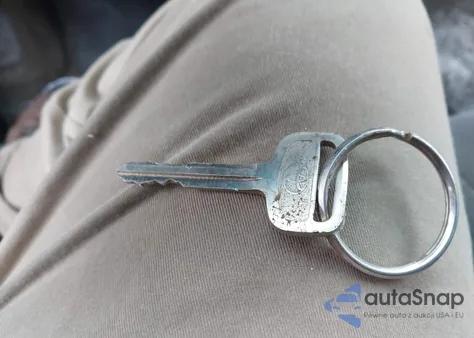 2003 Toyota Tundra Sr5 V8 from USA, damaged, VIN 5TBBT44123S363615